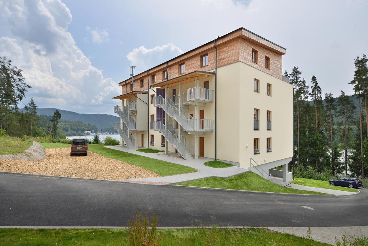 Element Lakeside Apartments Lipno nad Vltavou Eksteriør bilde